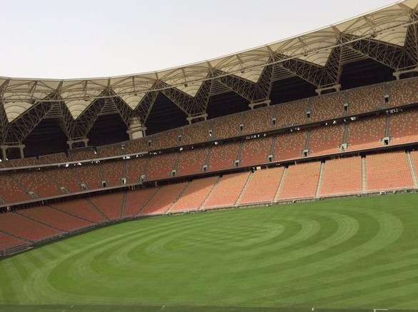 ملعب الجوهرة المشعة