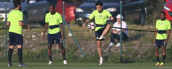 معسكر النصر