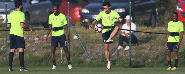 معسكر النصر