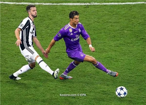 ?i=epa%2fsoccer%2f2017-06%2f2017-06-03%2f2017-06-03-06009130_epa
