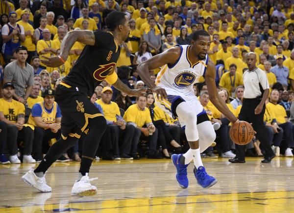 2017-06-13t032220z_741983535_nocid_rtrmadp_3_nba-finals-cleveland-cavaliers-at-golden-state-warriors_reuters