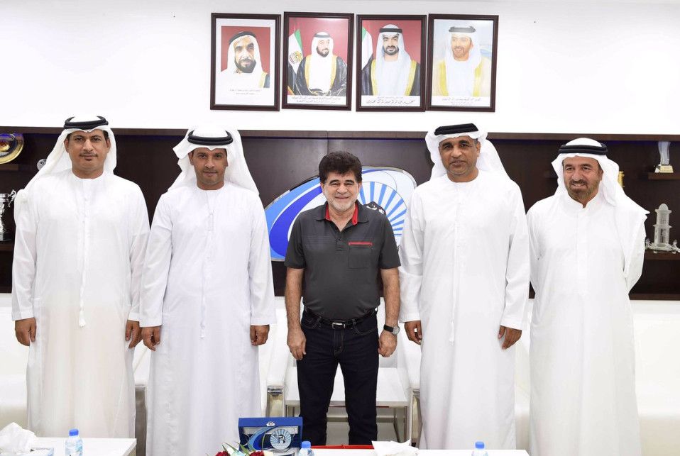 من حفل تكريم للمدرب العراقي