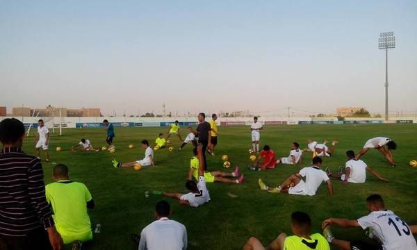 رأفت خلال قيادته تدريبات المنشية اليوم