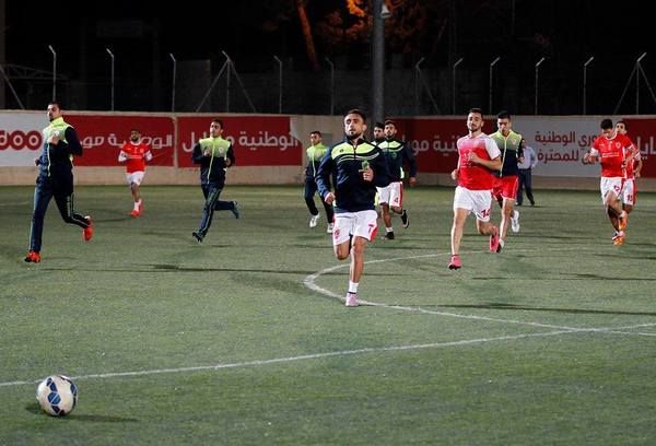 جانب من تدريبات الفريق 