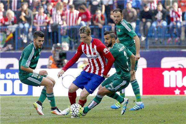 سيبايوس مع ريال بيتيس