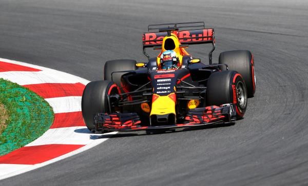 2017-07-07t090708z_95765433_rc12bc602c80_rtrmadp_3_motor-f1-austria_reuters