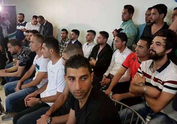 لاعبو الوحدات في المؤتمر الصحفي