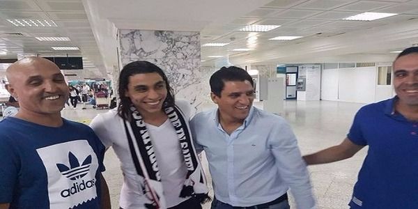 شادي الهادي (أقصى اليمين)