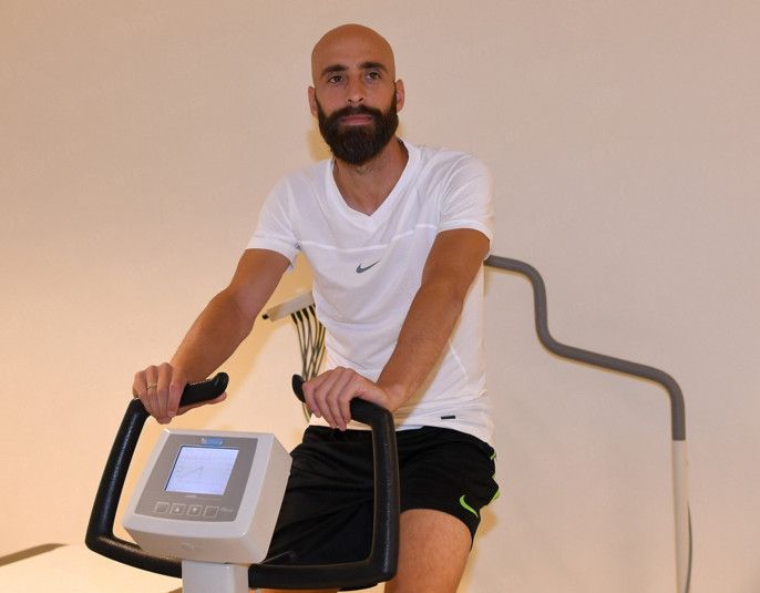  فاليرو يخضع لفحص طبي 