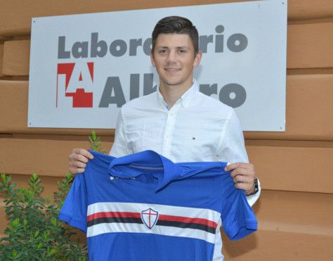 ديفيد كوفناكي أثناء تقديمه