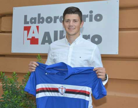 ديفيد كوفناكي أثناء تقديمه