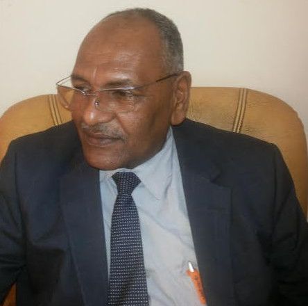  الدكتور الفاتح حسين