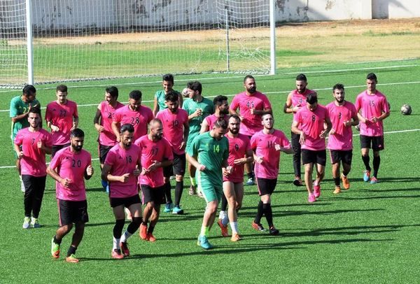  لاعبو الإخاء الأهلي عاليه