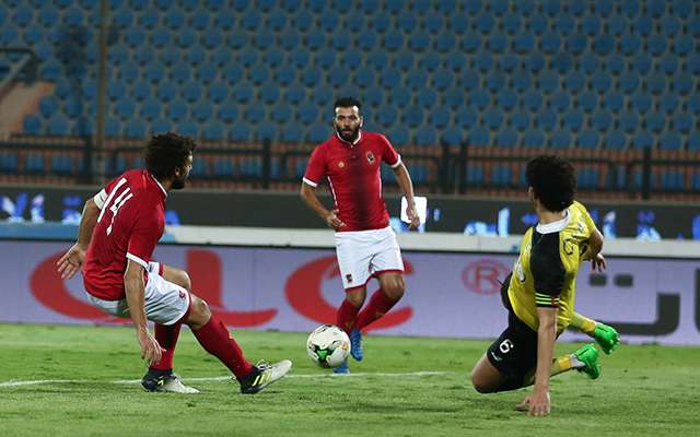 عماد متعب وحسام غالي 