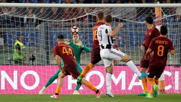 تشيزني أمام يوفنتوس