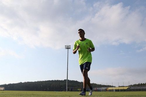  ليوناردو بيريرا في تدريبات النصر