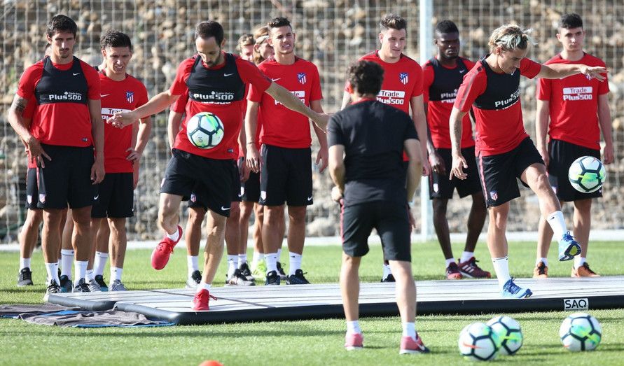 جانب من تداريب فريق أتلتيكو مدريد