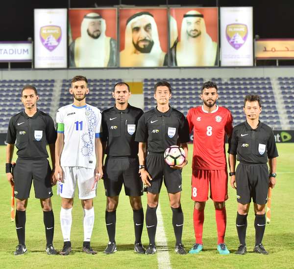 من المباراة الأولى بين لبنان وأوزبكستان