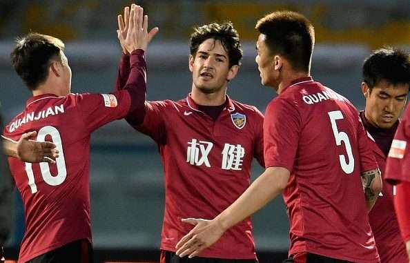 فرحة لاعبي تيانجين جوانجيان