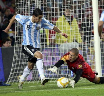 فالديس يتدخل أمام دي ماريا