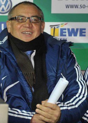 2009-12-12-00000101963532