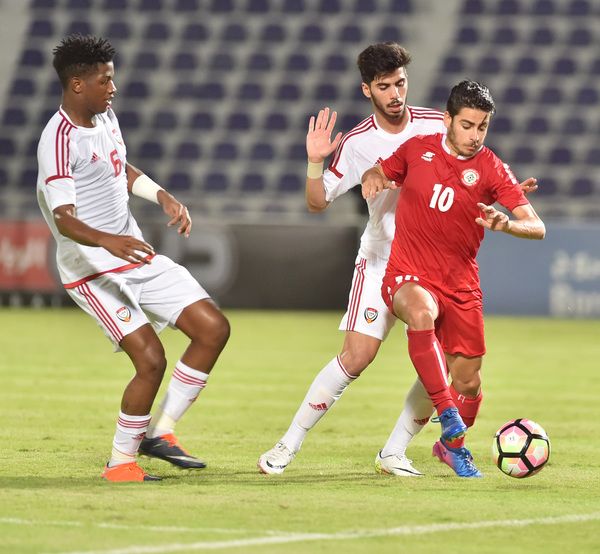 من مباراة لبنان مع الإمارات