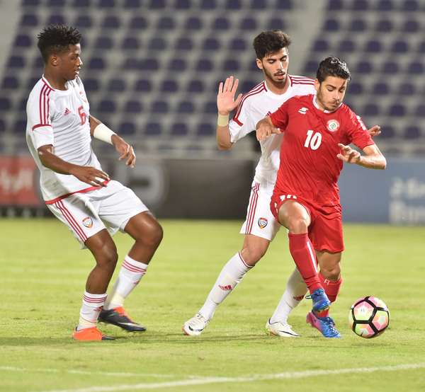 من مباراة لبنان مع الإمارات