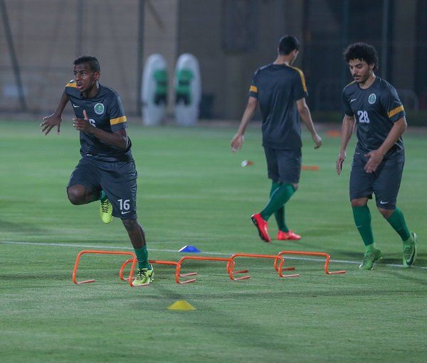 جانب من تدريبات المنتخب السعودي