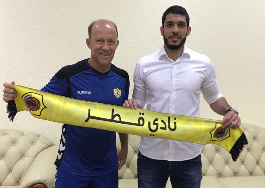 ساطع العباسي أثناء تقديمه