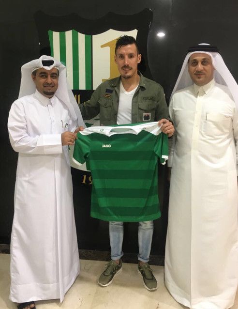  فرانشسكو ساندوزا أثناء تقديمه