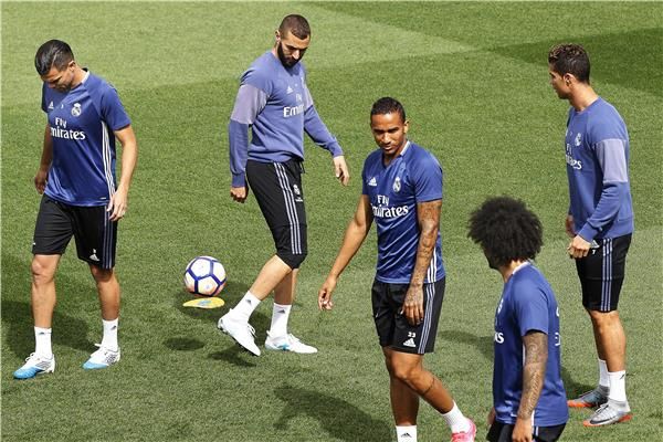 دانيلو وسط لاعبي ريال مدريد