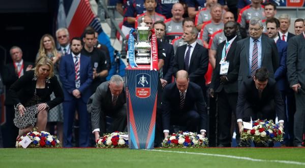 2017-05-27t163931z_2108762142_rc12574d0230_rtrmadp_3_soccer-england-ars-che-final_reuters