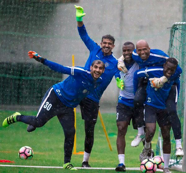 لاعبو الهلال 