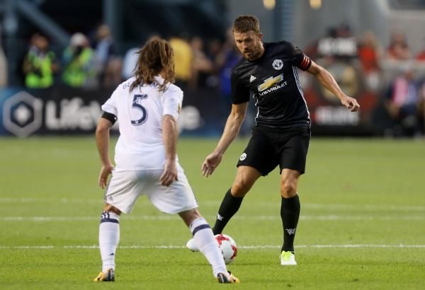 مايكل كاريك