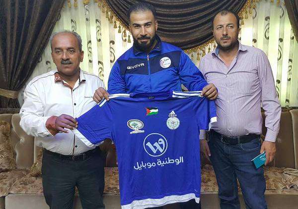 جمال علان بعد التوقيع