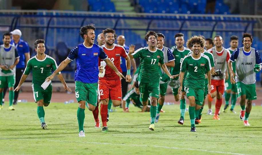فرحة لاعبو الأولمبي العراقي بالتأهل