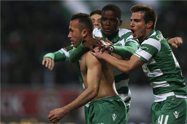 لاعبو سبورتنج لشبونة