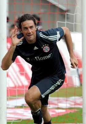 توني مهاجم نادي روما الجديد