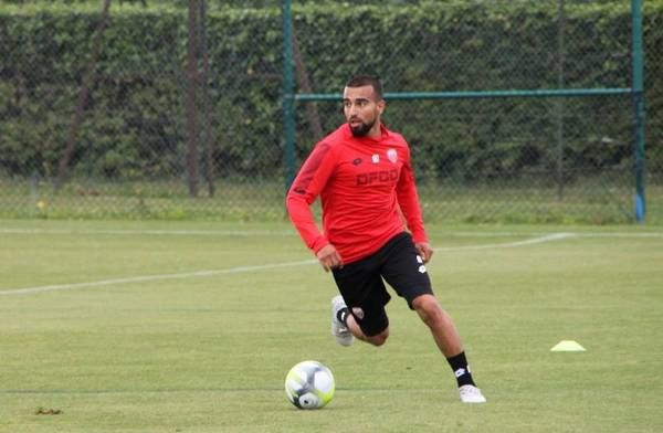  نعيم السليتي في تدريبات مساء أمس