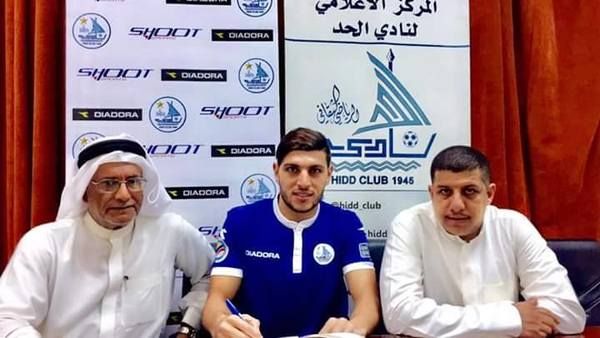 من توقيع أبو زريق