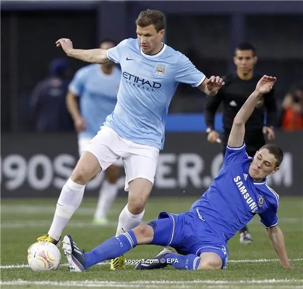 ?i=epa%2fsoccer%2f2013-05%2f2013-05-26%2f2013-05-26-03717676_epa