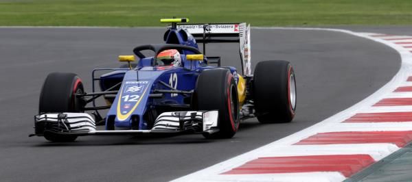 2016-10-29t014151z_1206067418_s1aeujrepraa_rtrmadp_3_motor-f1-mexico_reuters