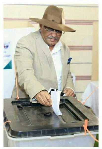 رئيس الهلال يدلي بصوته