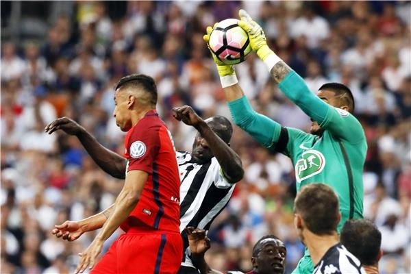  ألفونس أريولا