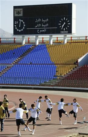 صور تدريبات منتخب اليابان بالملعب الرئيسي 