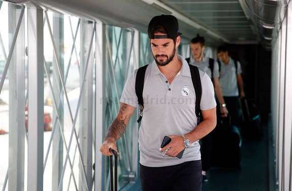 جانب من وصول لاعبي ريال مدريد