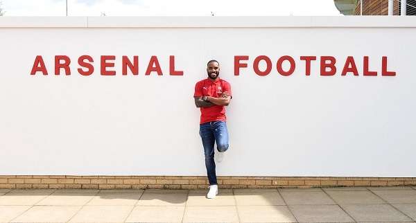 لاكازيتي رحل إلى أرسنال