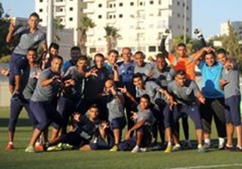 فرحة الشباب بالفوز