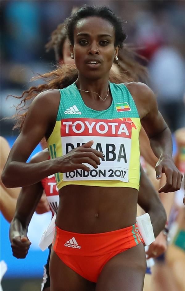 ديبابا أثناء السباق