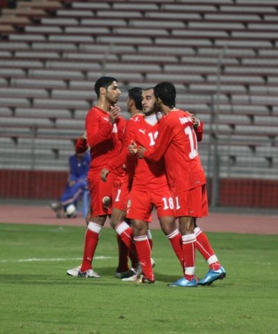 فرحة اللاعبين بعد تسجيل الهدف الثالث 